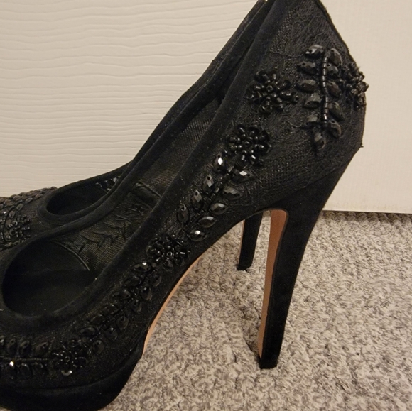 BCBG Maxazria Calista Black Lace Beaded Platform Round Toe Heels Size 7 - Picture 2 of 7